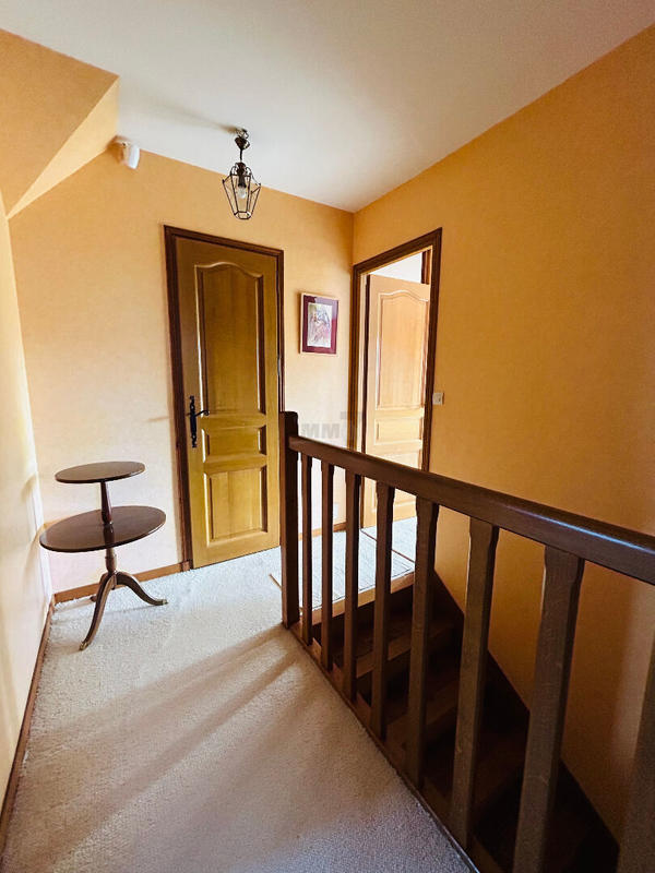 Maison - 180 m² - 6 pièces