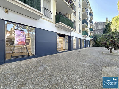 Local commercial - 230 m²