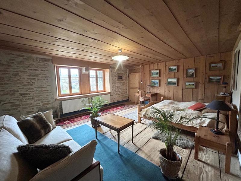 Corps de ferme - 222 m² - 8 pièces