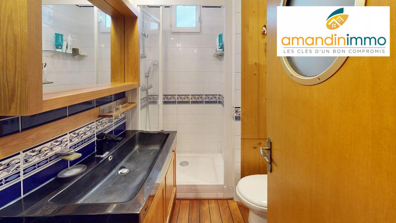 Maison - 170 m² - 8 pièces