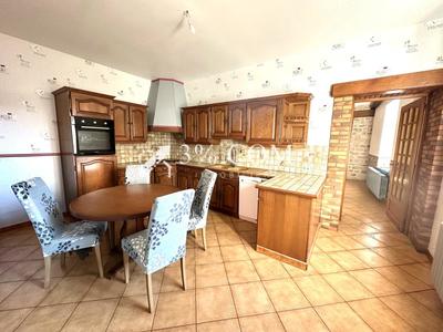 Maison de village - 167 m² - 6 pièces