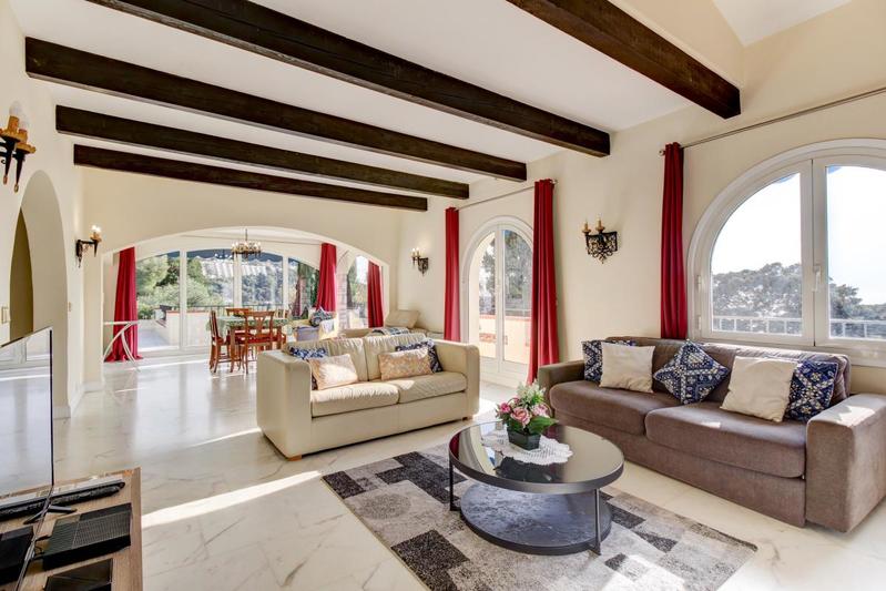 Villa - 295 m² - 7 pièces