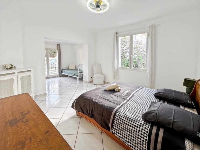 Maison - 182 m² - 5 pièces