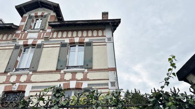 Maison bourgeoise - 202 m² - 8 pièces