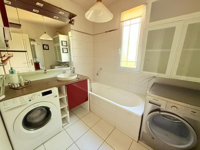 Maison - 87 m² - 4 pièces