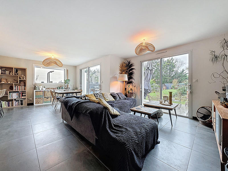 Maison - 104 m² - 5 pièces