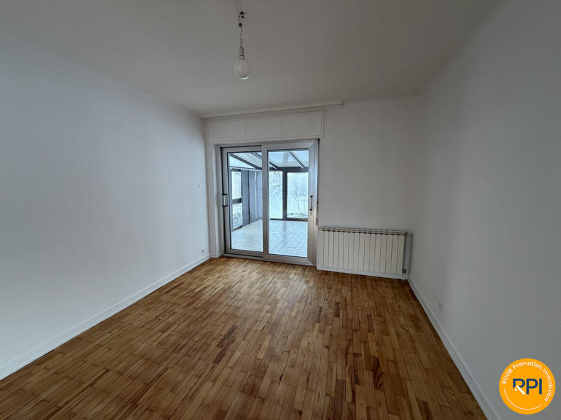 Maison - 137 m² - 6 pièces