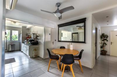 Appartement - 94 m² - 4 pièces