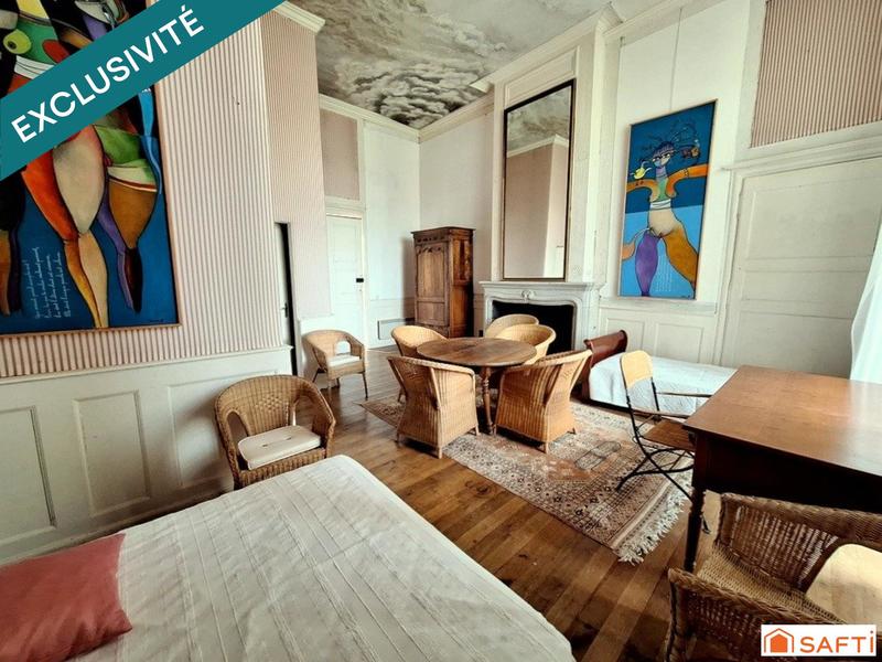 Château - 830 m² - 16 pièces