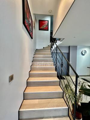 Appartement - 152 m² - 7 pièces