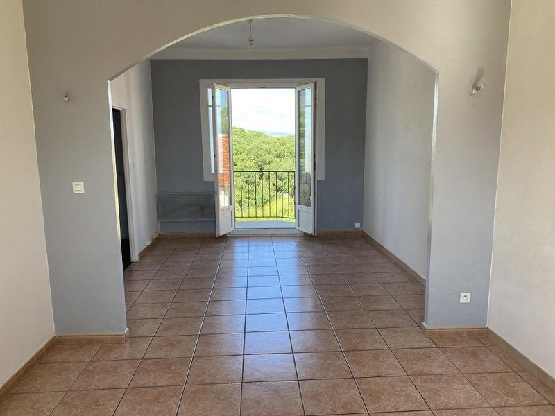 Maison - 94 m² - 6 pièces