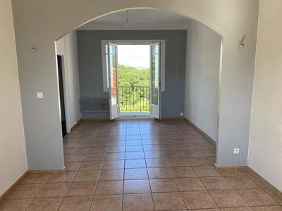 Maison - 94 m² - 6 pièces