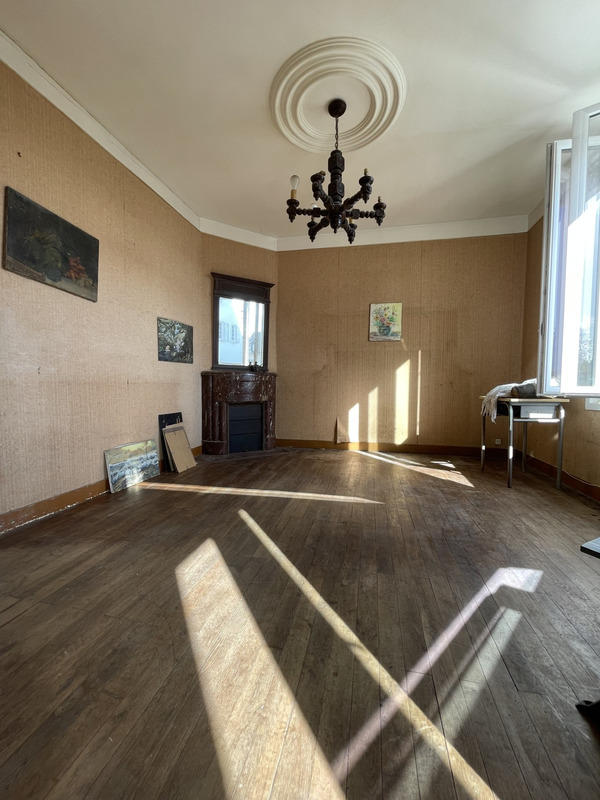 Maison - 115 m² - 9 pièces