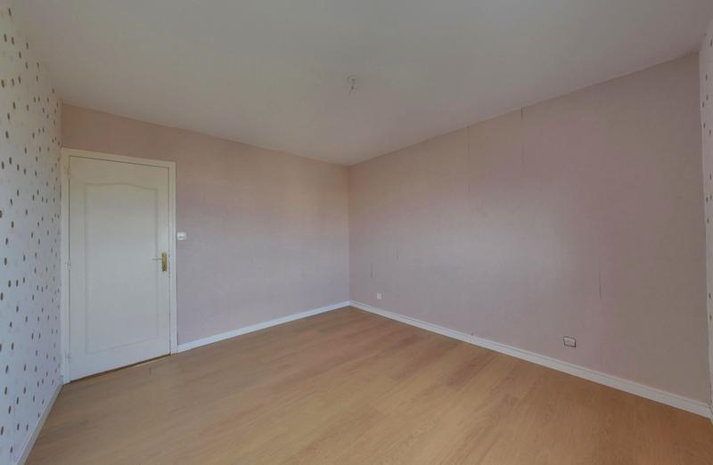 Appartement - 100 m² - 4 pièces