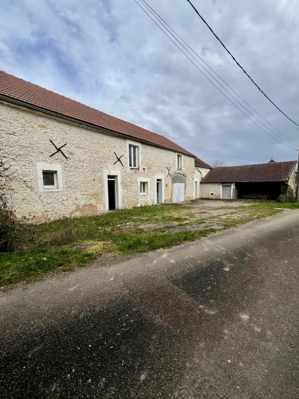 Longère - 299 m² - 6 pièces