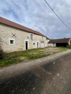 Longère - 299 m² - 6 pièces