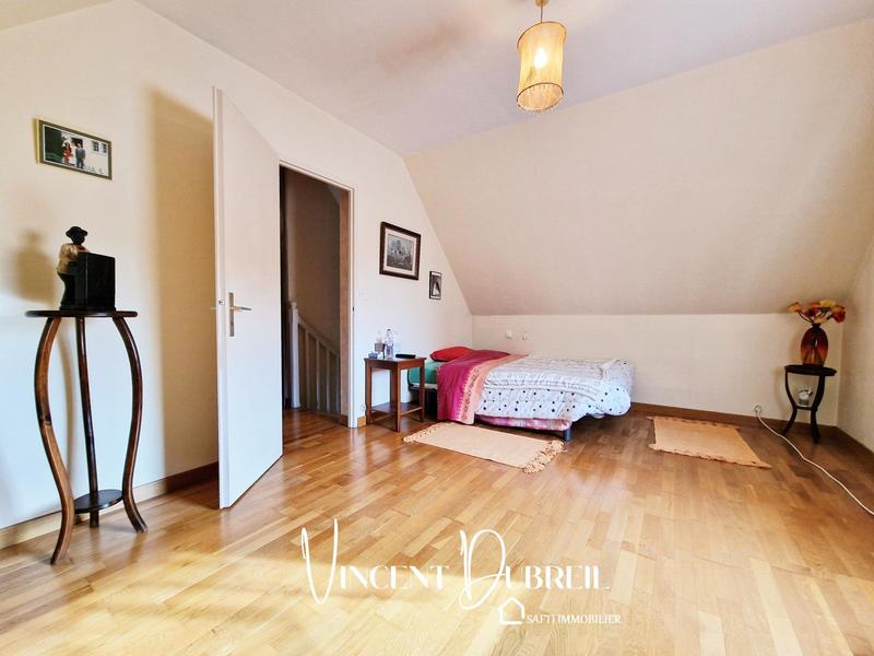 Maison - 140 m² - 7 pièces