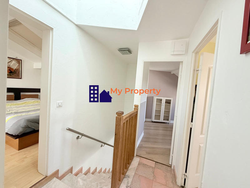 Maison - 98 m² - 6 pièces