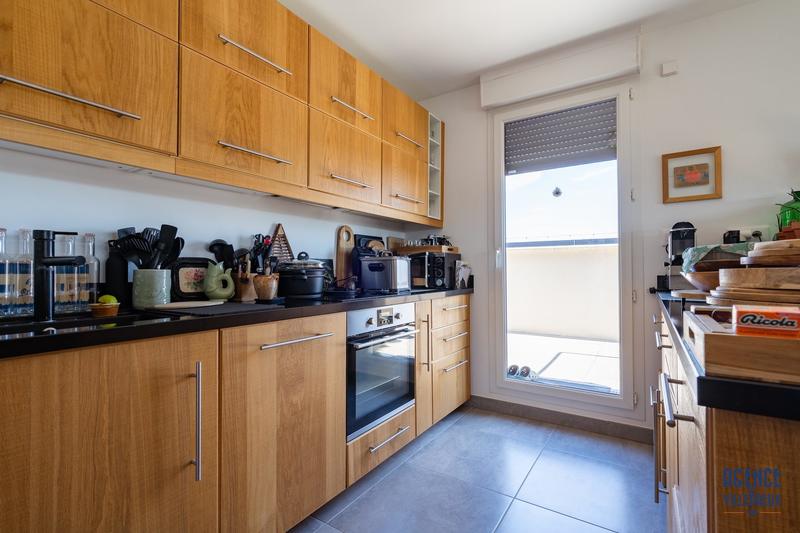 Appartement - 96 m² - 3 pièces