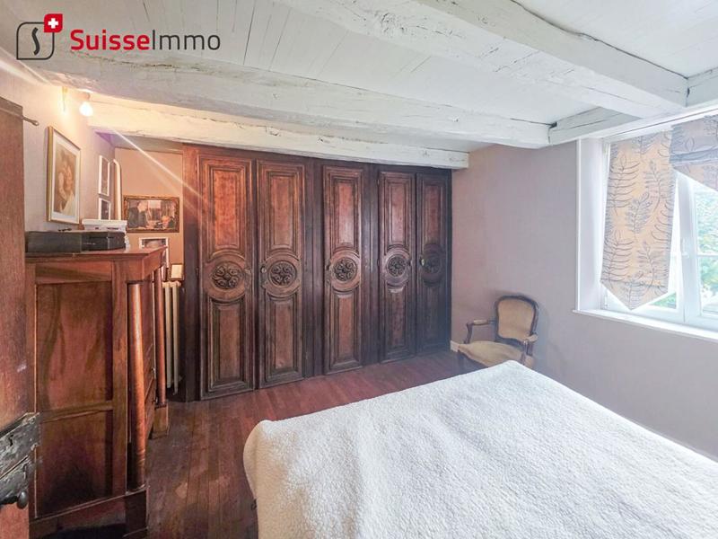 Propriété - 330 m² - 10 pièces