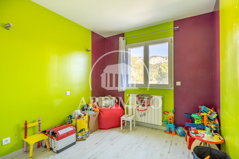 Maison - 117 m² - 6 pièces