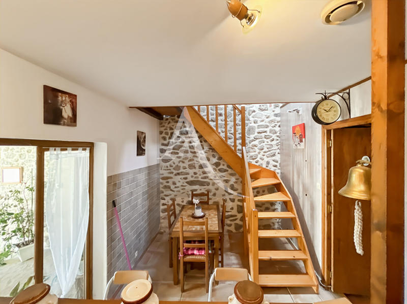 Maison - 170 m² - 8 pièces