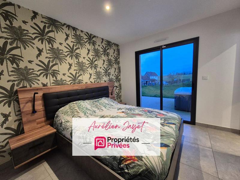 Maison - 121 m² - 5 pièces