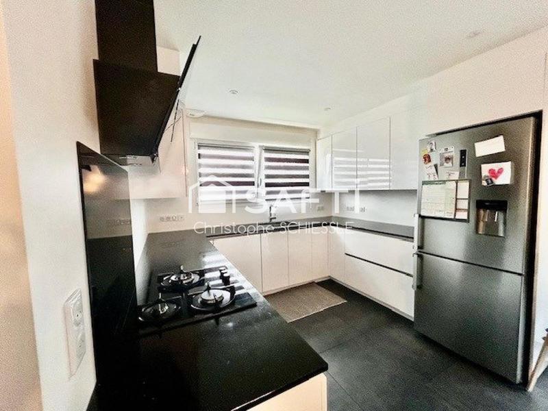 Maison - 98 m² - 4 pièces