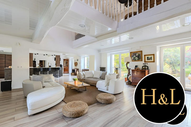 Maison ancienne - 240 m² - 7 pièces