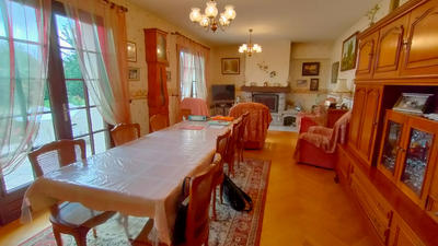 Maison - 165 m² - 6 pièces