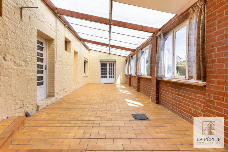 Maison - 104 m² - 4 pièces