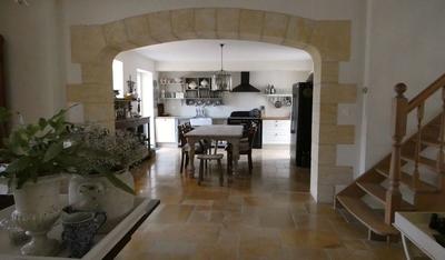 Maison - 420 m² - 10 pièces