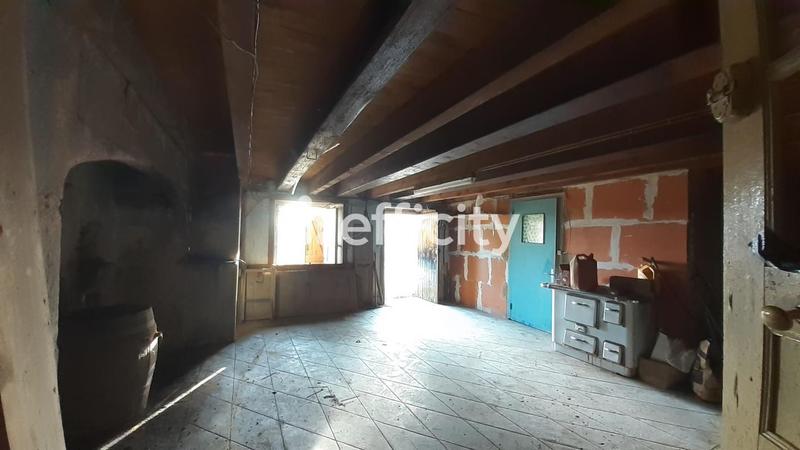 Maison - 240 m² - 10 pièces