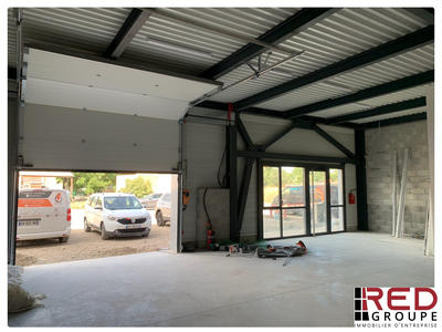 Entrepôt - 5 800 m²