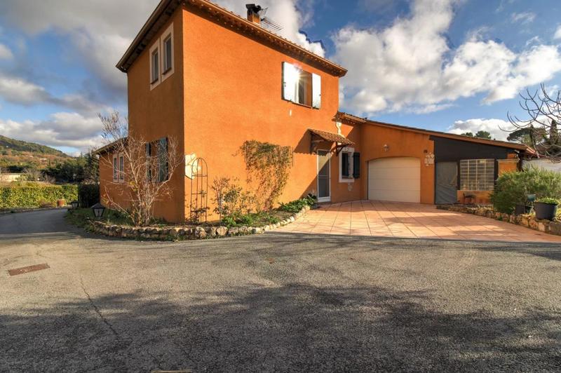 Maison - 108 m² - 4 pièces