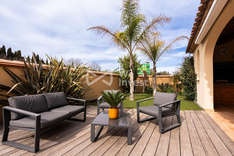 Maison - 291 m² - 10 pièces