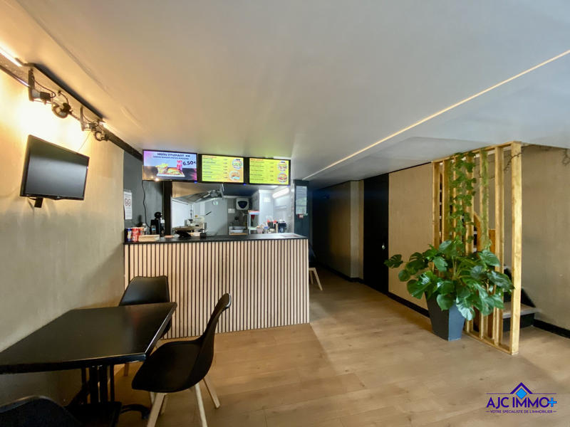 Fonds de commerce - Hôtellerie / Restauration - 77 m²