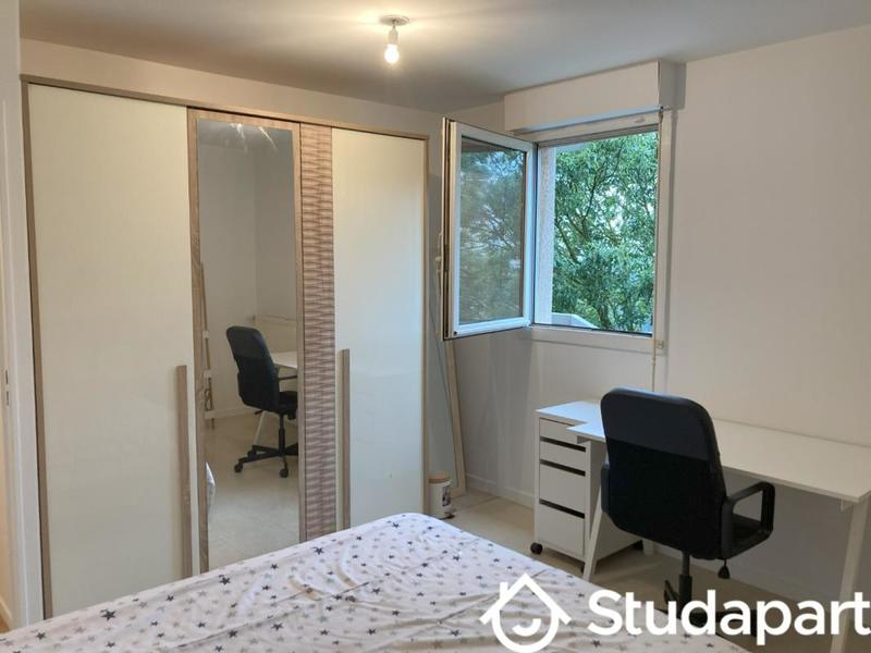 Chambre - 10 m² - 1 pièce