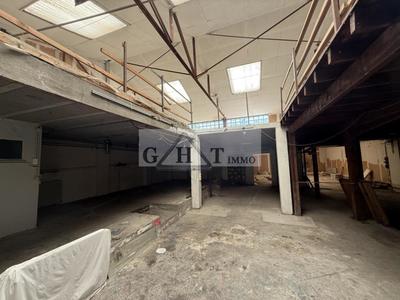 Entrepôt - 435 m²
