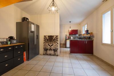 Maison - 99 m² - 5 pièces