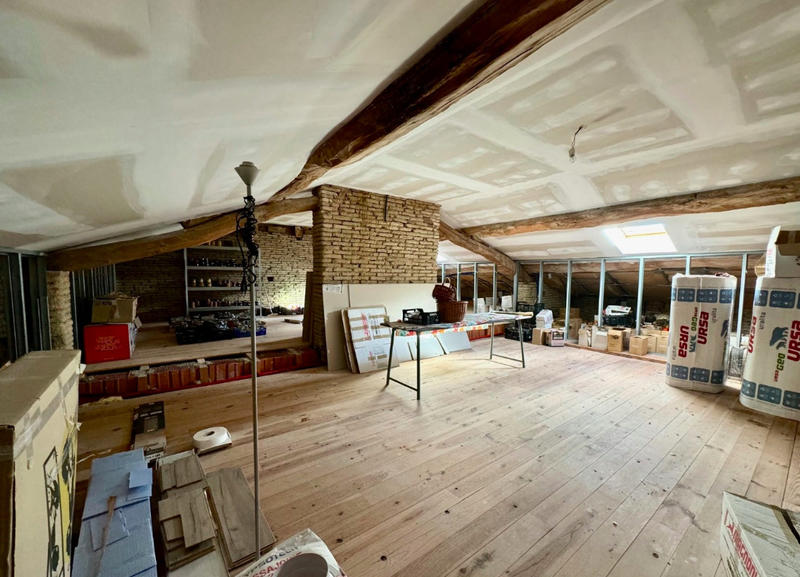 Propriété - 293 m² - 12 pièces