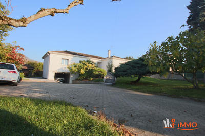 Villa - 122 m² - 5 pièces