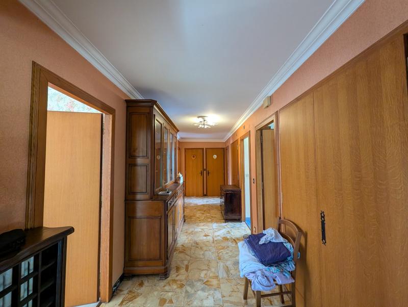 Immeuble - 302 m² - 1 pièce