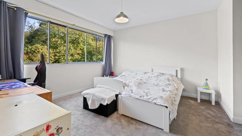 Appartement - 90 m² - 4 pièces