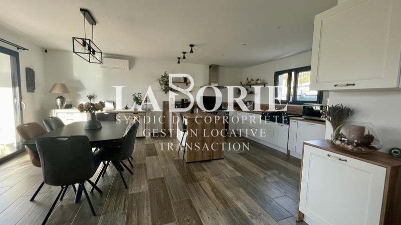 Maison - 120 m² - 4 pièces