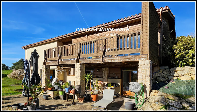 Maison - 178 m² - 6 pièces