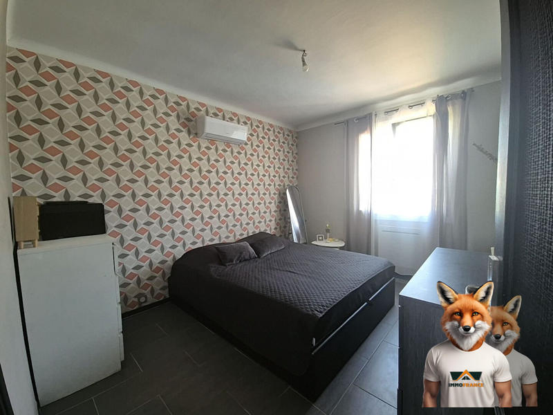 Maison traditionnelle - 179 m² - 9 pièces