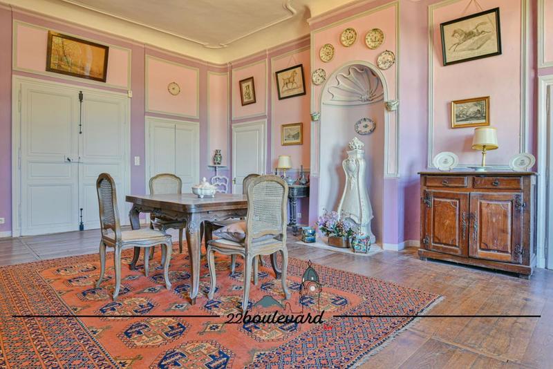 Maison de maîtres - 464 m² - 11 pièces