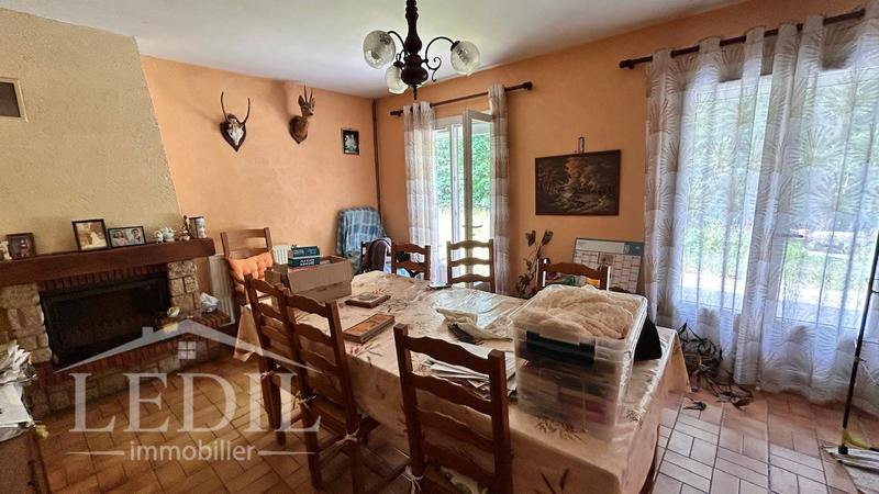 Maison - 93 m² - 4 pièces