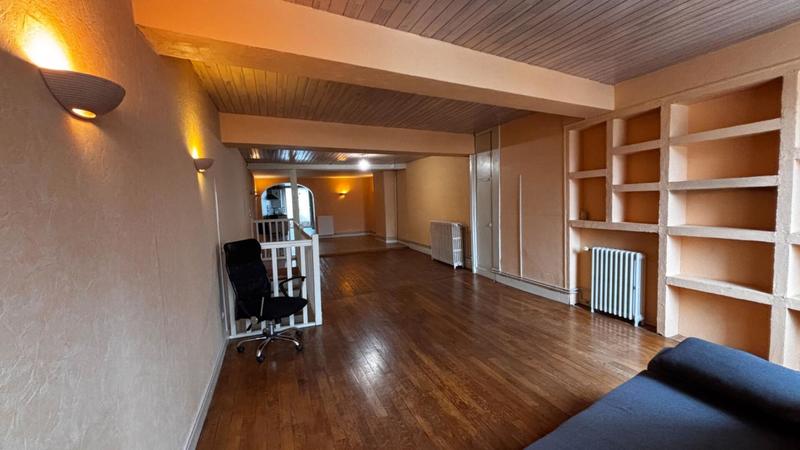 Maison - 199 m² - 5 pièces